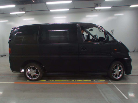 2000 Mitsubishi Delica Spacegear PA4W[2]