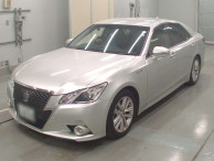 2014 Toyota Crown Hybrid