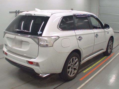 2014 Mitsubishi Outlander PHEV GG2W[1]