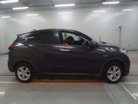 2014 Honda VEZEL RU3[2]