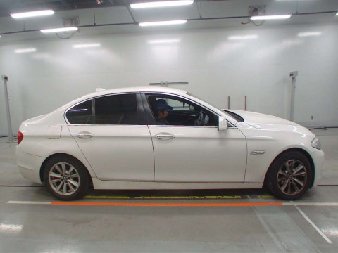 2012 BMW 5 Series XG20[2]