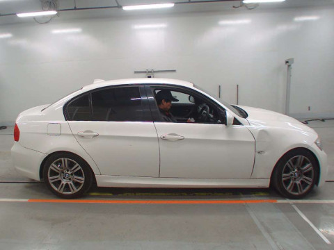 2011 BMW 3 Series PG20[2]