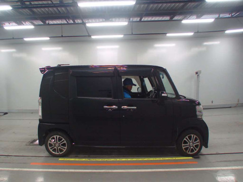 2013 Honda N-BOX CUSTOM JF1[2]