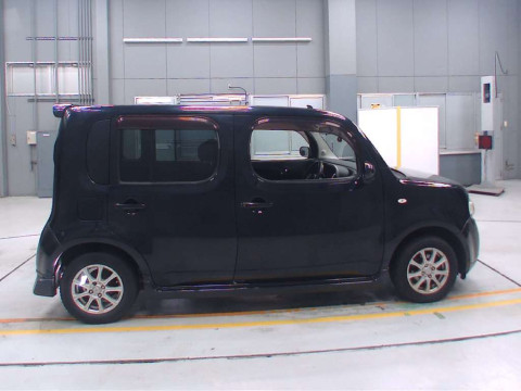 2011 Nissan Cube Z12[2]