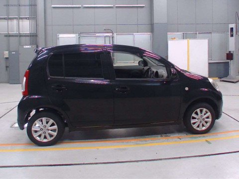 2014 Toyota Passo KGC30[2]