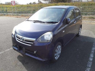 2013 Daihatsu Mira es