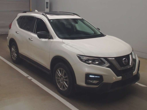 2018 Nissan X-Trail HNT32[2]