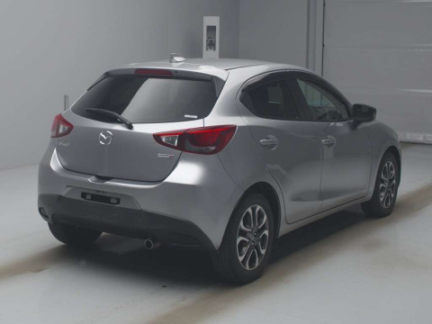 2016 Mazda Demio DJ5FS[1]