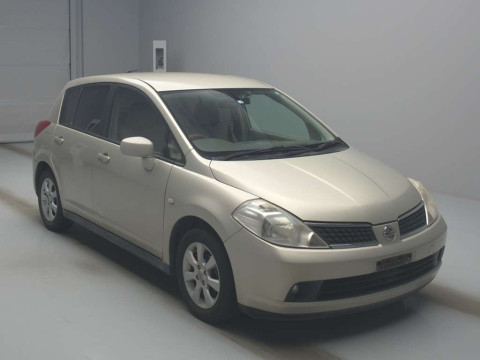 2006 Nissan Tiida C11[2]