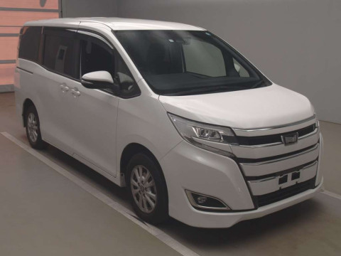 2017 Toyota Noah ZRR80G[2]