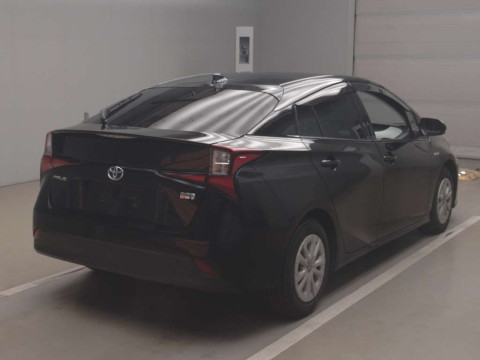 2019 Toyota Prius ZVW51[1]