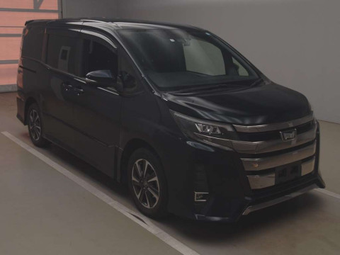 2017 Toyota Noah ZRR80W[2]