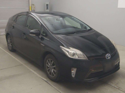 2012 Toyota Prius ZVW30[2]