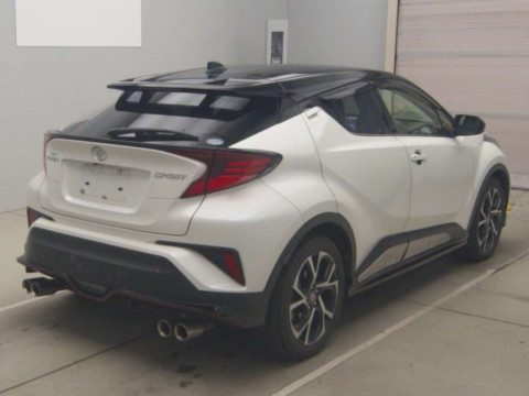 2019 Toyota C-HR NGX10[1]