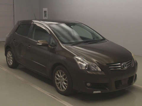 2008 Toyota Blade AZE156H[2]