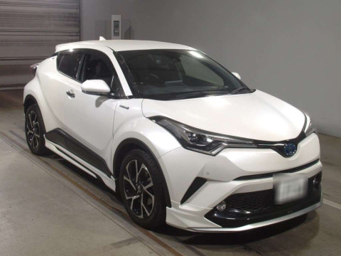 2018 Toyota C-HR ZYX10[2]