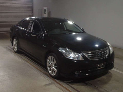 2008 Toyota Crown Hybrid GWS204[2]