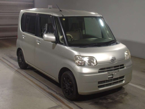 2013 Daihatsu Tanto L375S[2]