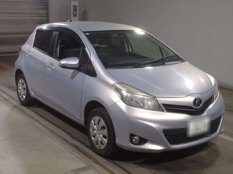 2012 Toyota Vitz NSP135[2]