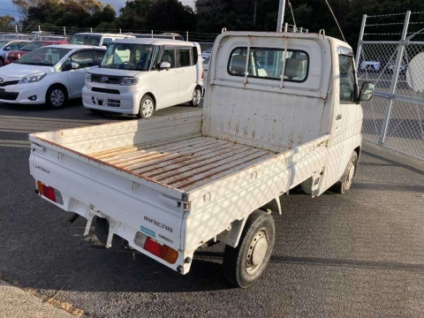 2003 Mitsubishi Minicab Truck U61T[1]