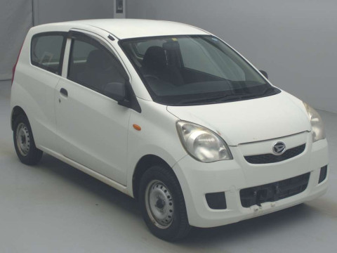 2010 Daihatsu Mira L275V[2]