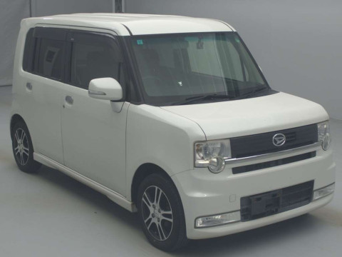 2011 Daihatsu Move Conte Custom L575S[2]