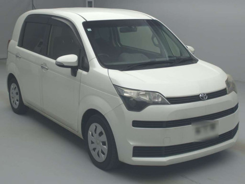 2014 Toyota Spade NCP141[2]