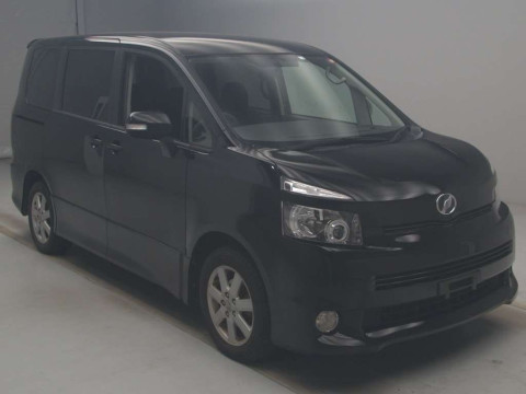 2008 Toyota Voxy ZRR70W[2]