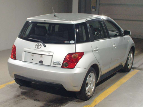 2004 Toyota IST NCP60[1]