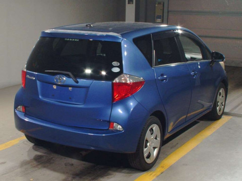 2011 Toyota Ractis NCP120[1]