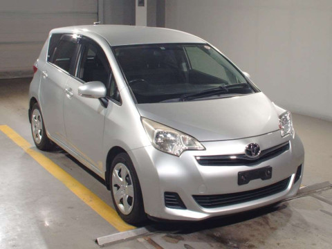 2011 Toyota Ractis NCP120[2]