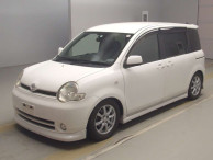 2004 Toyota Sienta