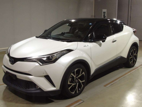 2017 Toyota C-HR ZYX10[0]