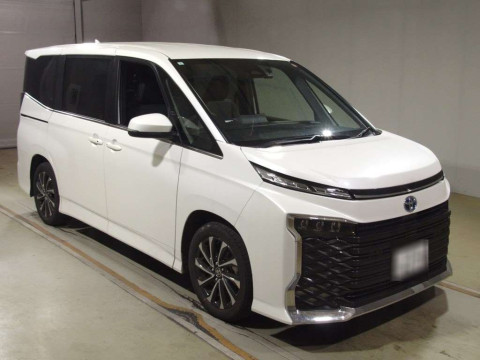 2024 Toyota Voxy ZWR90W[2]