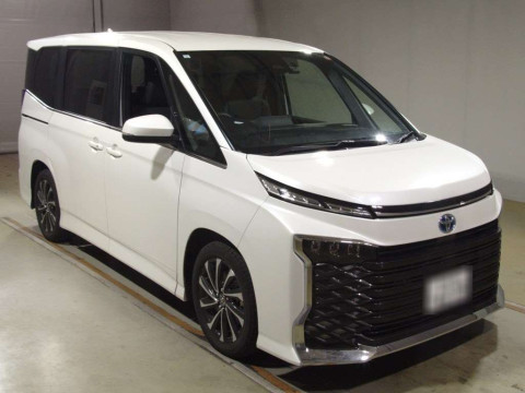 2024 Toyota Voxy ZWR90W[2]