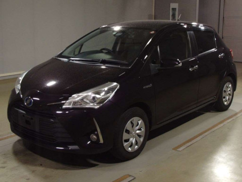 2017 Toyota Vitz NHP130[0]