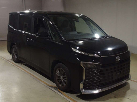 2022 Toyota Voxy MZRA90W[2]