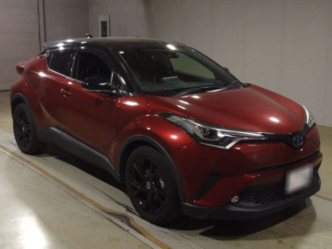 2019 Toyota C-HR ZYX10[2]