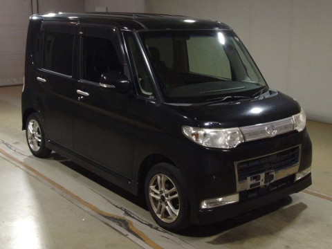 2010 Daihatsu Tanto Custom L375S[2]