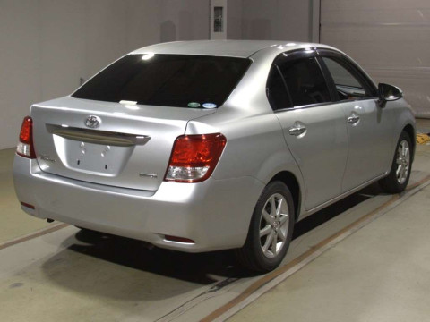 2013 Toyota Corolla Axio NZE161[1]