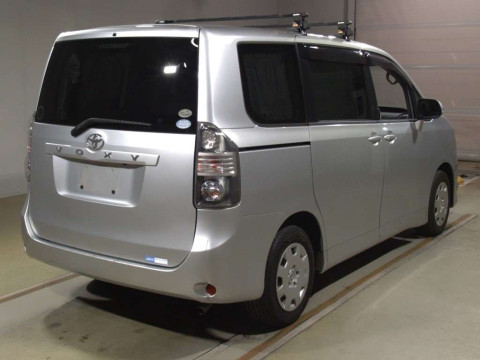 2008 Toyota Voxy ZRR70G[1]