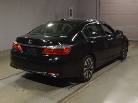 2014 Honda Accord Hybrid CR6[1]