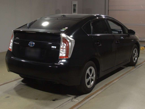 2013 Toyota Prius ZVW30[1]