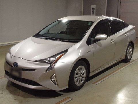 2018 Toyota Prius ZVW50[0]