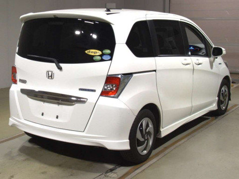 2016 Honda Freed hybrid GP3[1]