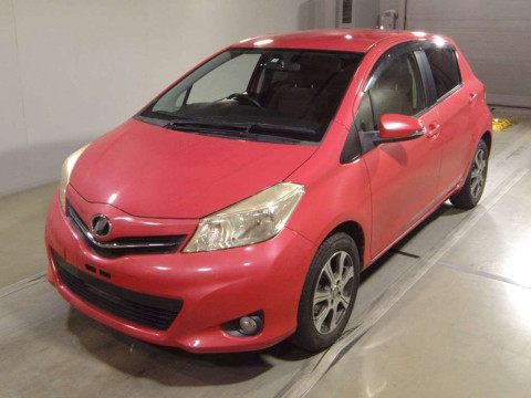 2011 Toyota Vitz NSP130[0]