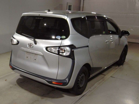 2017 Toyota Sienta NSP170G[1]