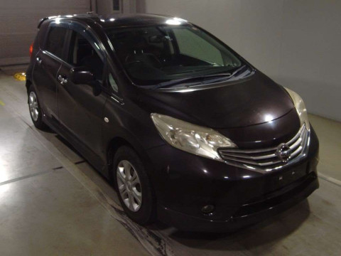 2013 Nissan Note E12[2]