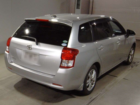 2013 Toyota Corolla Fielder NZE161G[1]