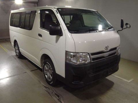 2012 Toyota Hiace Van KDH206V[2]